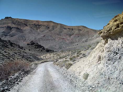 2WD (two-wheel-drive) Dirt Roads