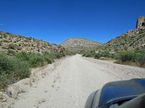 Valley of Faces Road