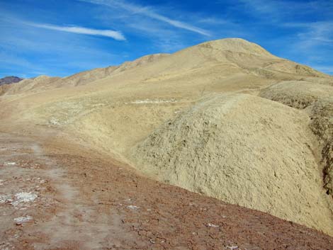 Golden Canyon to Zabriskie Point Trail