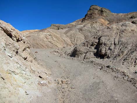 Golden Canyon to Zabriskie Point Trail