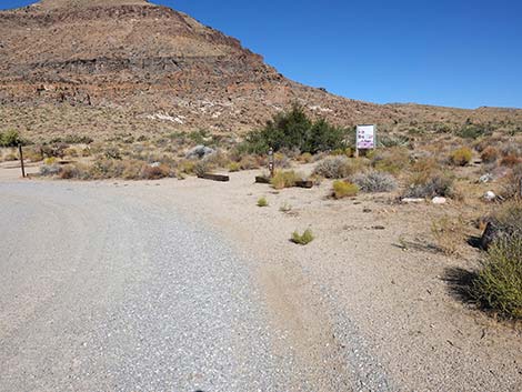 Hole-in-the-Wall Campground Trailhead